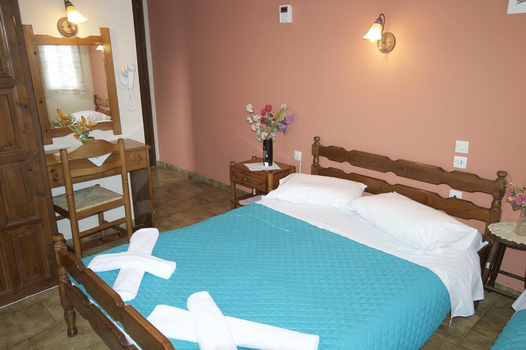 Ria Rooms Кисос Стая снимка
